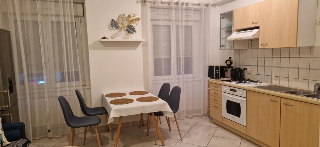 Cosy Appartement Complet Centre-Ville Montbeliard Exterior photo